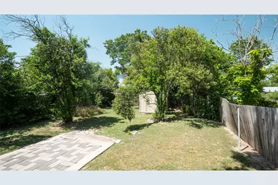 106 W Hoopes Avenue, Pflugerville, TX 78660 - Photo 16