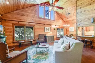 254 Middleton Rd, Spicewood, TX 78669 - Photo 4