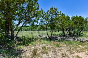 254 Middleton Rd, Spicewood, TX 78669 - Photo 22
