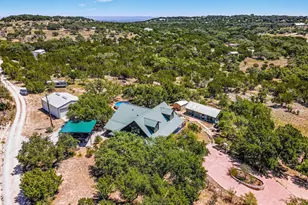 254 Middleton Rd, Spicewood, TX 78669 - Photo 32