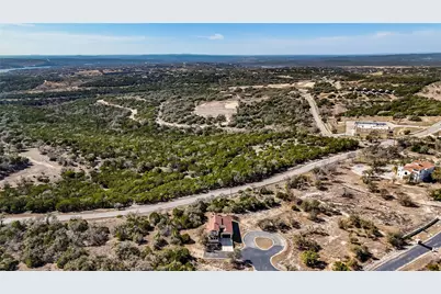 19129 Camelot Woods Cove, Lago Vista, TX 78645 - Photo 38