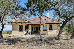 19129 Camelot Woods Cove, Lago Vista, TX 78645 - Photo 32