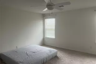 109 Crimson Ln, Kyle, TX 78640 - Photo 14