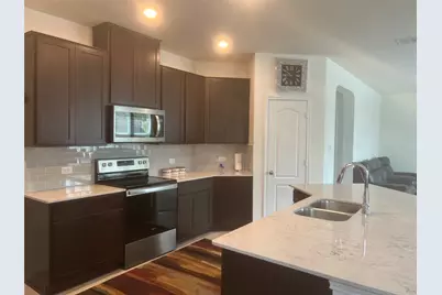 109 Crimson Lane, Kyle, TX 78640 - Photo 6