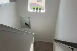 109 Crimson Ln, Kyle, TX 78640 - Photo 32