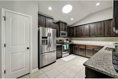 821 Bryce Canyon, Pflugerville, TX 78660 - Photo 10
