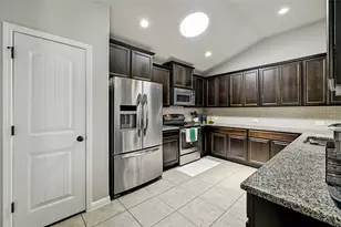 821 Bryce Canyon, Pflugerville, TX 78660 - Photo 10