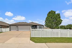 821 Bryce Canyon, Pflugerville, TX 78660 - Photo 30