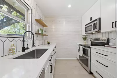 2609 Berkett Drive, Austin, TX 78745 - Photo 4