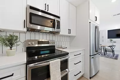 2609 Berkett Drive, Austin, TX 78745 - Photo 12