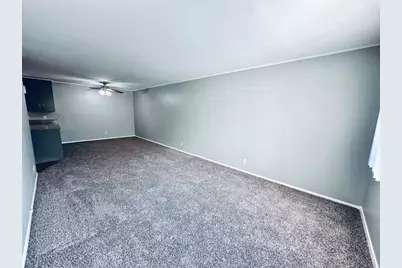 601 W 11th Street #127, Austin, TX 78701 - Photo 8