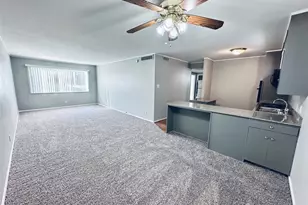 601 W 11th St, Austin, TX 78701 - Photo 6