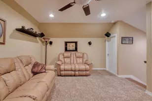 170 Oak Creek Cir, Luling, TX 78648 - Photo 30