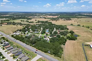 170 Oak Creek Cir, Luling, TX 78648 - Photo 40