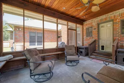 170 Oak Creek Circle, Luling, TX 78648 - Photo 34