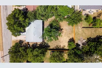 1001 W 17th Street, Georgetown, TX 78626 - Photo 24