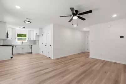 1001 W 17th Street, Georgetown, TX 78626 - Photo 8