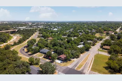 1001 W 17th Street, Georgetown, TX 78626 - Photo 28
