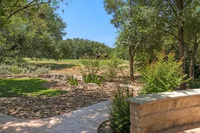 105 Golf View Drive, Georgetown, TX 78633 - Photo 36