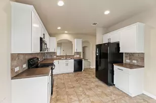 582 Briggs Dr, New Braunfels, TX 78130 - Photo 10
