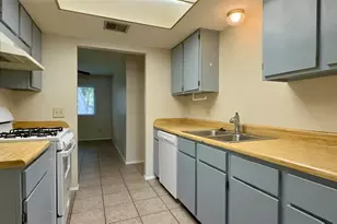 1213 Kenyon Dr, Austin, TX 78745 - Photo 8
