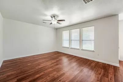 8106 Dampton Lane, Austin, TX 78744 - Photo 6