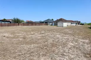 1041 Pasto Dr, Los Fresnos, TX 78566 - Photo 18