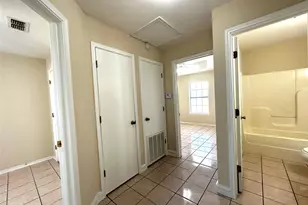 1041 Pasto Dr, Los Fresnos, TX 78566 - Photo 10