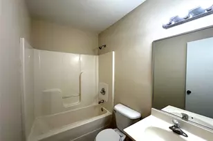 1041 Pasto Dr, Los Fresnos, TX 78566 - Photo 14