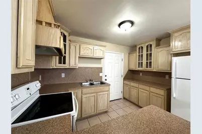 1041 Pasto Drive, Los Fresnos, TX 78566 - Photo 6