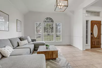 7334 W Magic Mountain Lane, Round Rock, TX 78681 - Photo 6