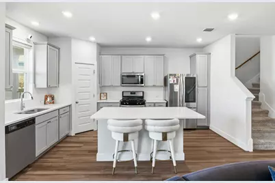 7416 Travertine Spring Drive, Austin, TX 78744 - Photo 2