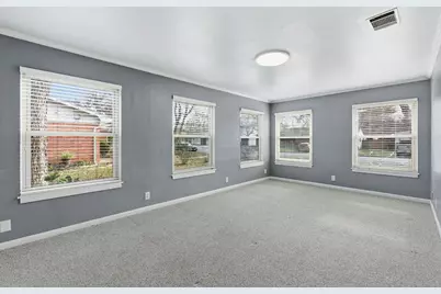 811 Nixon Street, Lockhart, TX 78644 - Photo 16