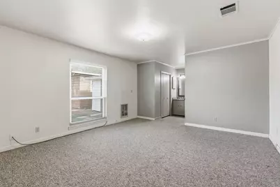 811 Nixon Street, Lockhart, TX 78644 - Photo 12