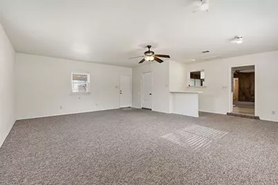 811 Nixon Street, Lockhart, TX 78644 - Photo 10