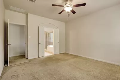 153 Crescent Heights Drive, Georgetown, TX 78628 - Photo 4