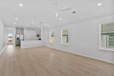 129 Hatari Trail, Jarrell, TX 76537 - Photo 8