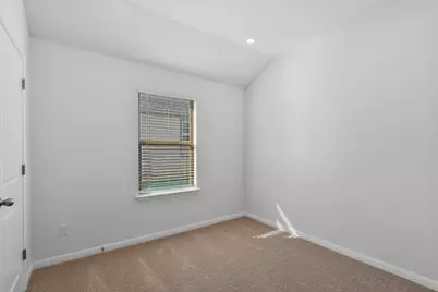 129 Hatari Trail, Jarrell, TX 76537 - Photo 12