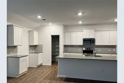 223 Chickasaw Lane, Hutto, TX 78634 - Photo 4