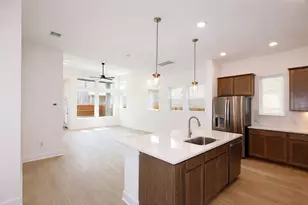 908 Prominence Wy, Leander, TX 78641 - Photo 4