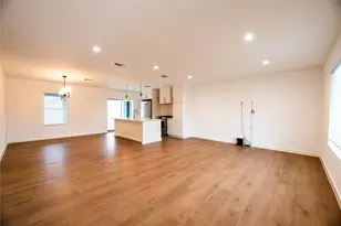 7104 Twin Crest Dr, Austin, TX 78752 - Photo 8