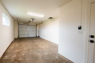 7104 Twin Crest Dr, Austin, TX 78752 - Photo 20