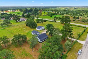107 Longhorn Dr, Bastrop, TX 78602 - Photo 1