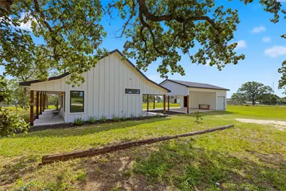 107 Longhorn Drive, Bastrop, TX 78602 - Photo 38