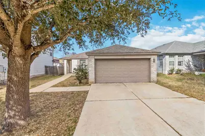 224 Capistrano Drive, San Marcos, TX 78666 - Photo 2