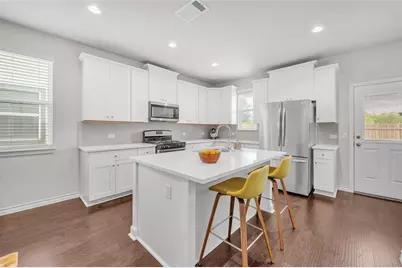 11721 Coyote Call Way, Austin, TX 78725 - Photo 6