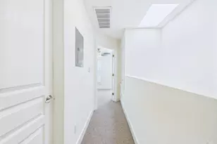 711 W 32nd St, Austin, TX 78705 - Photo 12