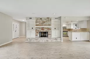10506 Yucca Dr, Austin, TX 78759 - Photo 8