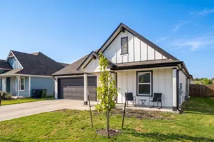 102 Johnson Draw Rd, Hutto, TX 78634 - Photo 1