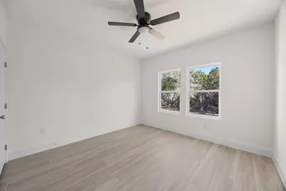 2707 Wilson Avenue, Lago Vista, TX 78645 - Photo 32